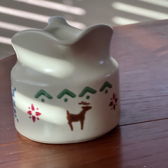 Pfaltzgraff Nordic Christmas Gravy server - Picture 5 of 8